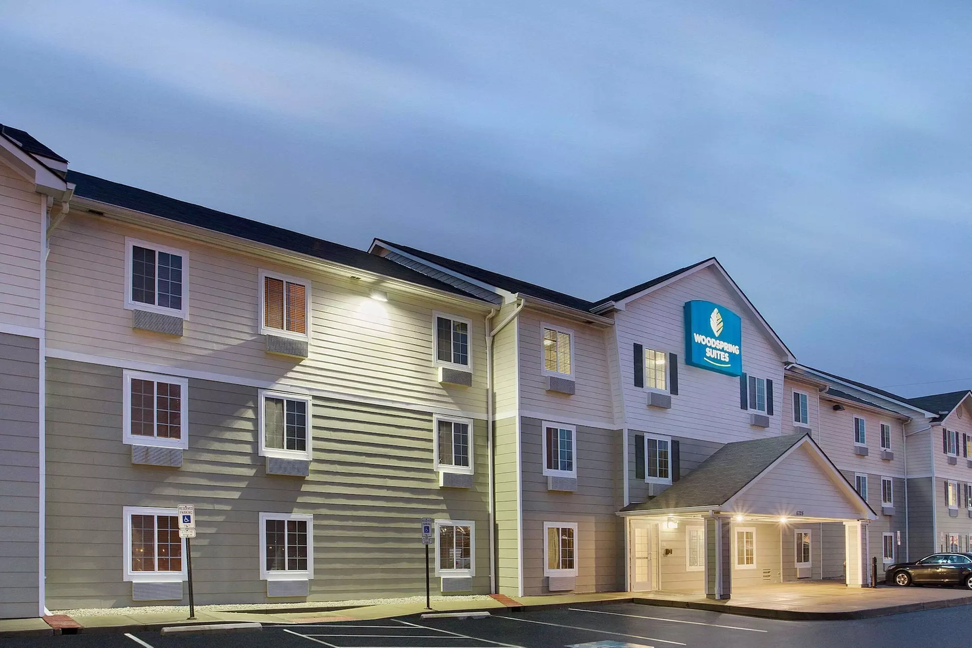 WoodSpring Suites Cincinnati Fairfield - Primary Image