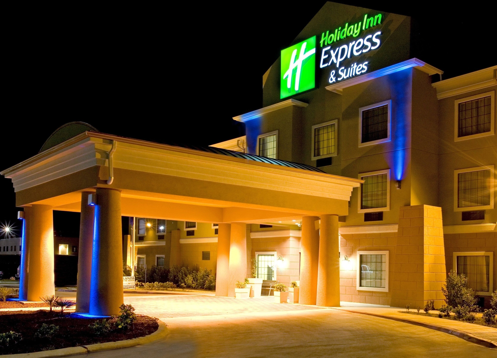 Holiday Inn Express Jourdanton - Pleasanton by IHG