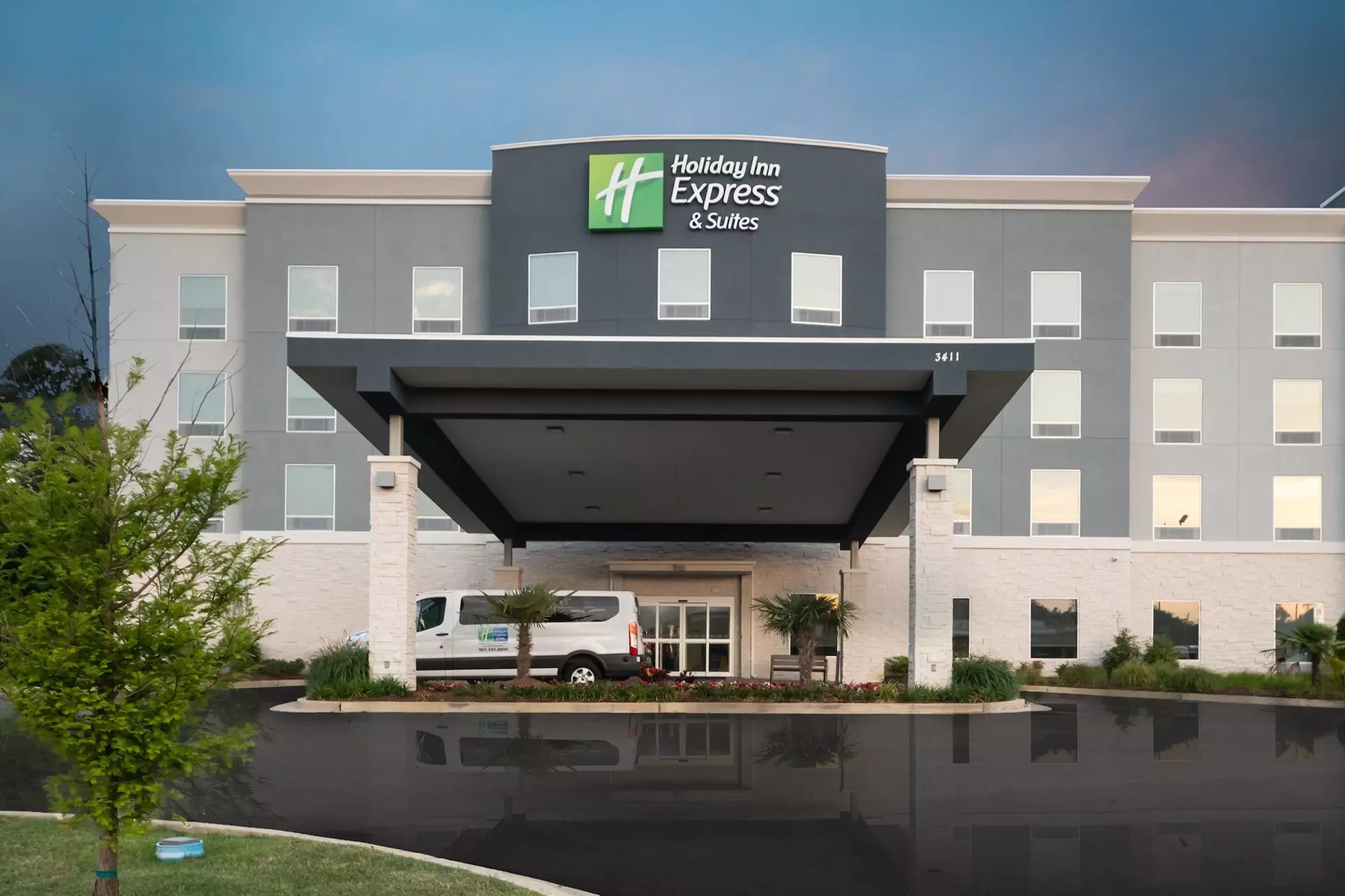 Holiday Inn Express & Suites Memphis Arpt Elvis Presley Blv by IHG - Primary Image