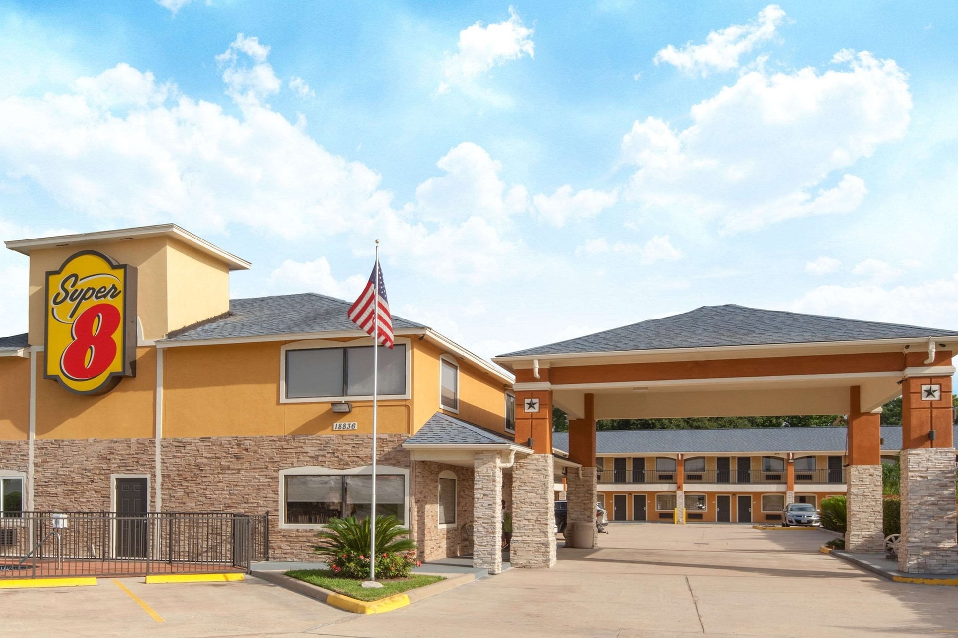 Super 8 by Wyndham Houston/Willowbrook/Hwy 249