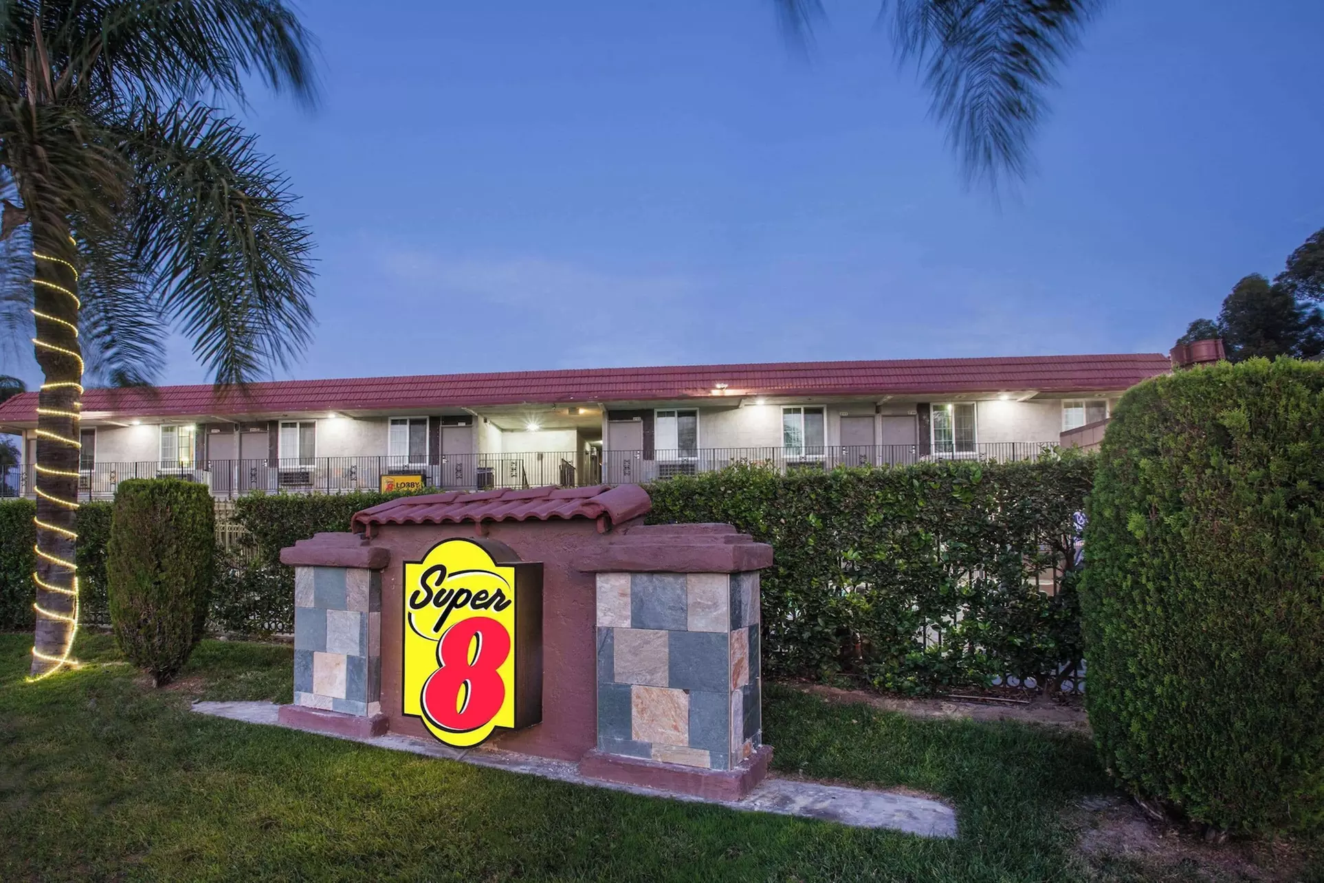 Super 8 by Wyndham Redlands/San Bernardino - Primary Image