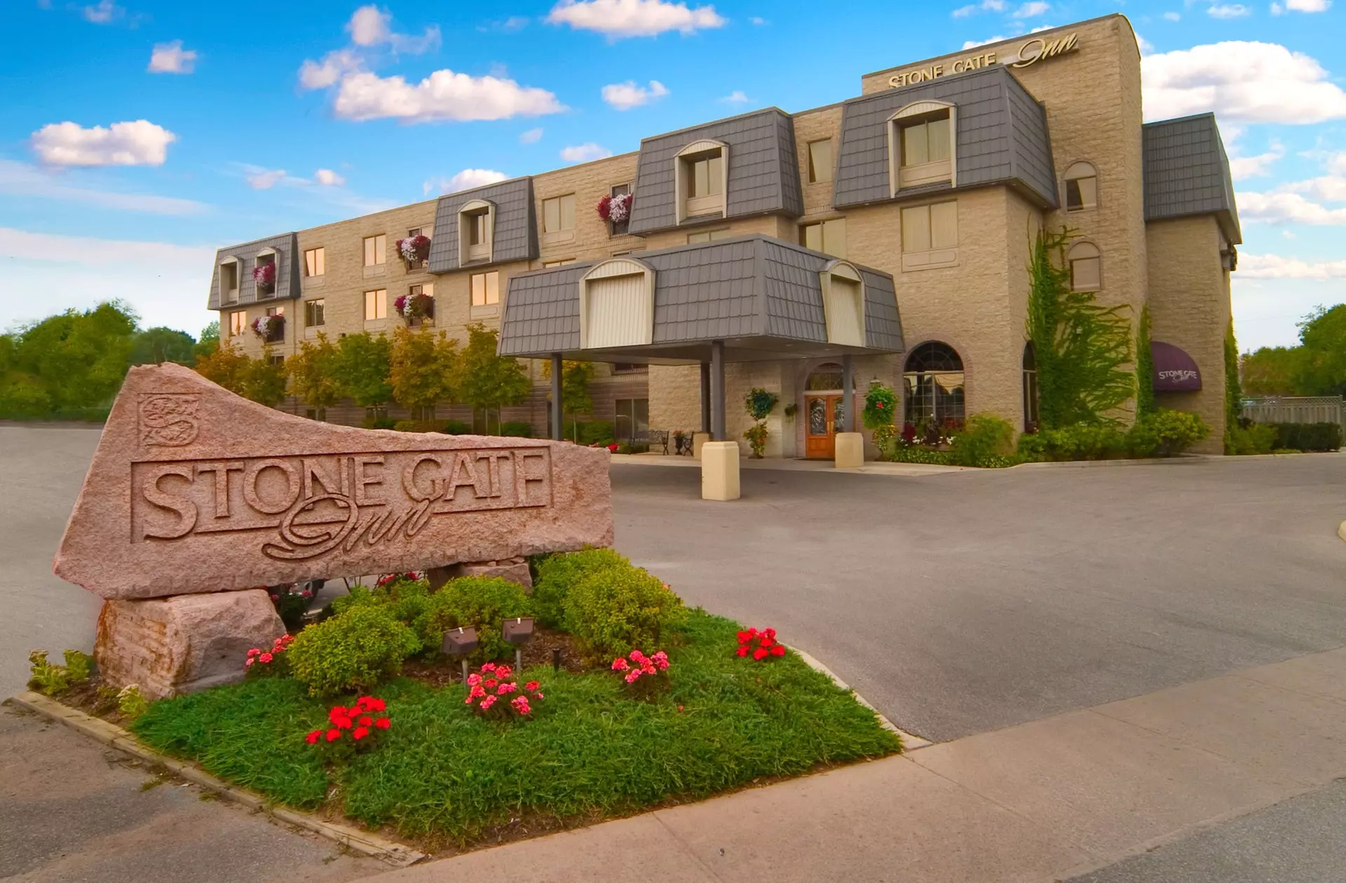 Stone Gate Inn - Primary Image