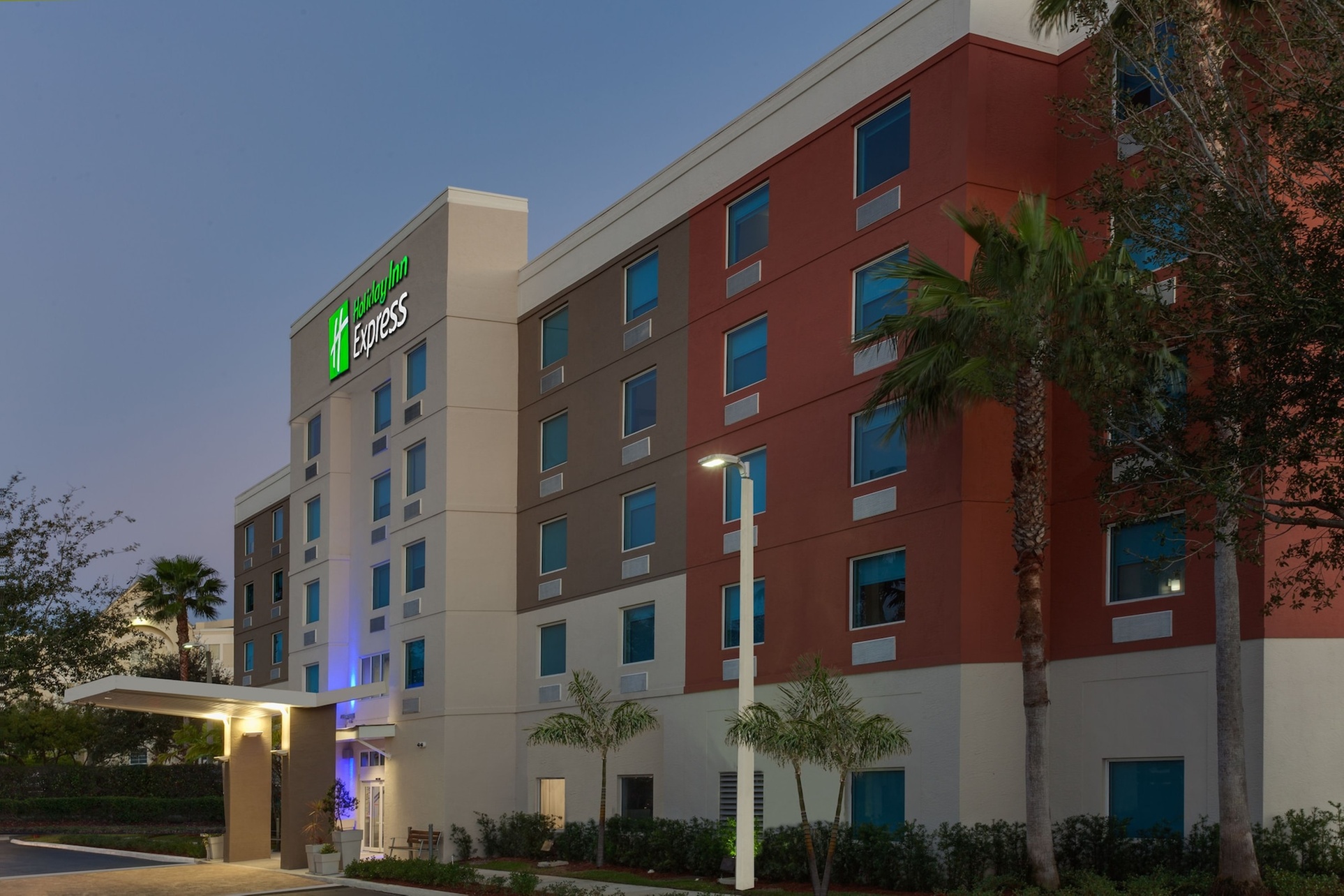 Holiday Inn Express Hotel & Suites Ft Lauderdale Airport/Cru by IHG