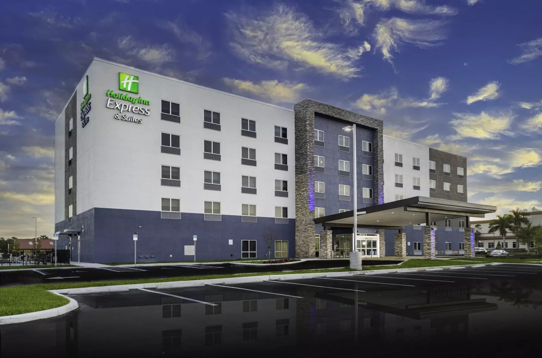 Holiday Inn Express & Suites Fort Myers Airport by IHG - Primary Image