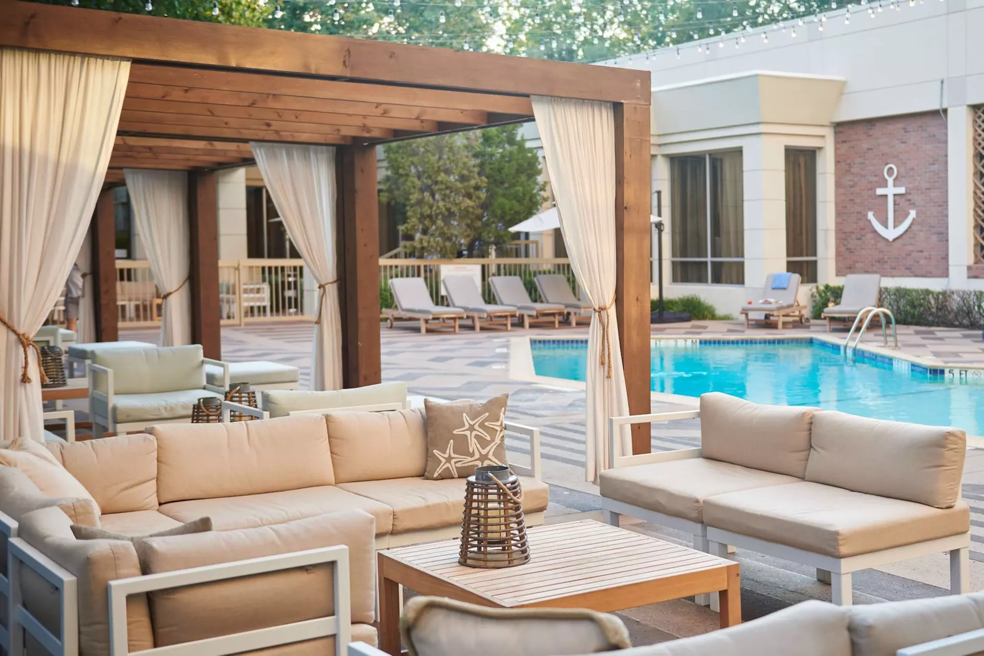 DoubleTree by Hilton Dallas - Market Center - Primary Image