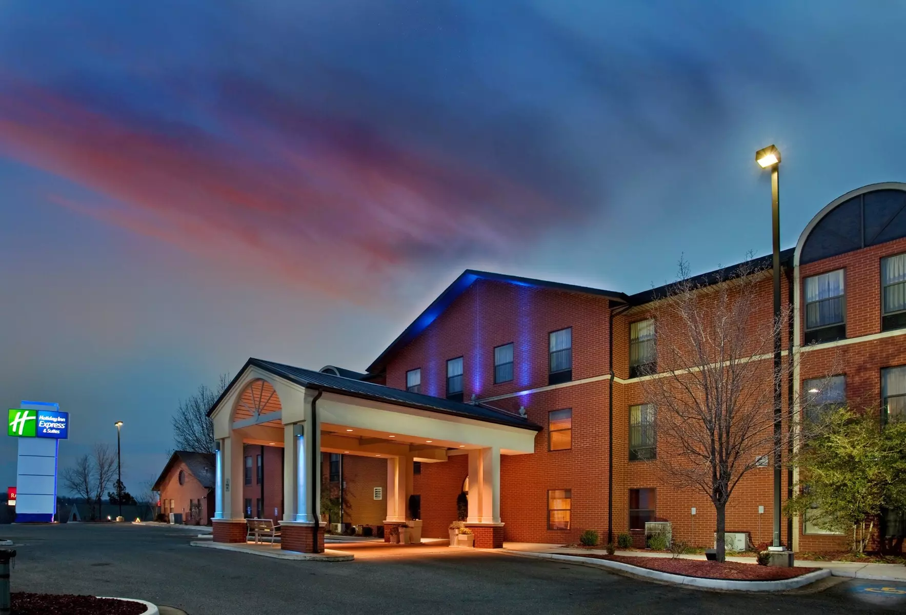 Holiday Inn Express & Suites Batesville by IHG - Primary Image