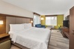 Holiday Inn Express & Suites Tacoma by IHG - Second Medium