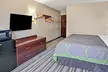Super 8 by Wyndham Roseville/Detroit Area - Second Medium