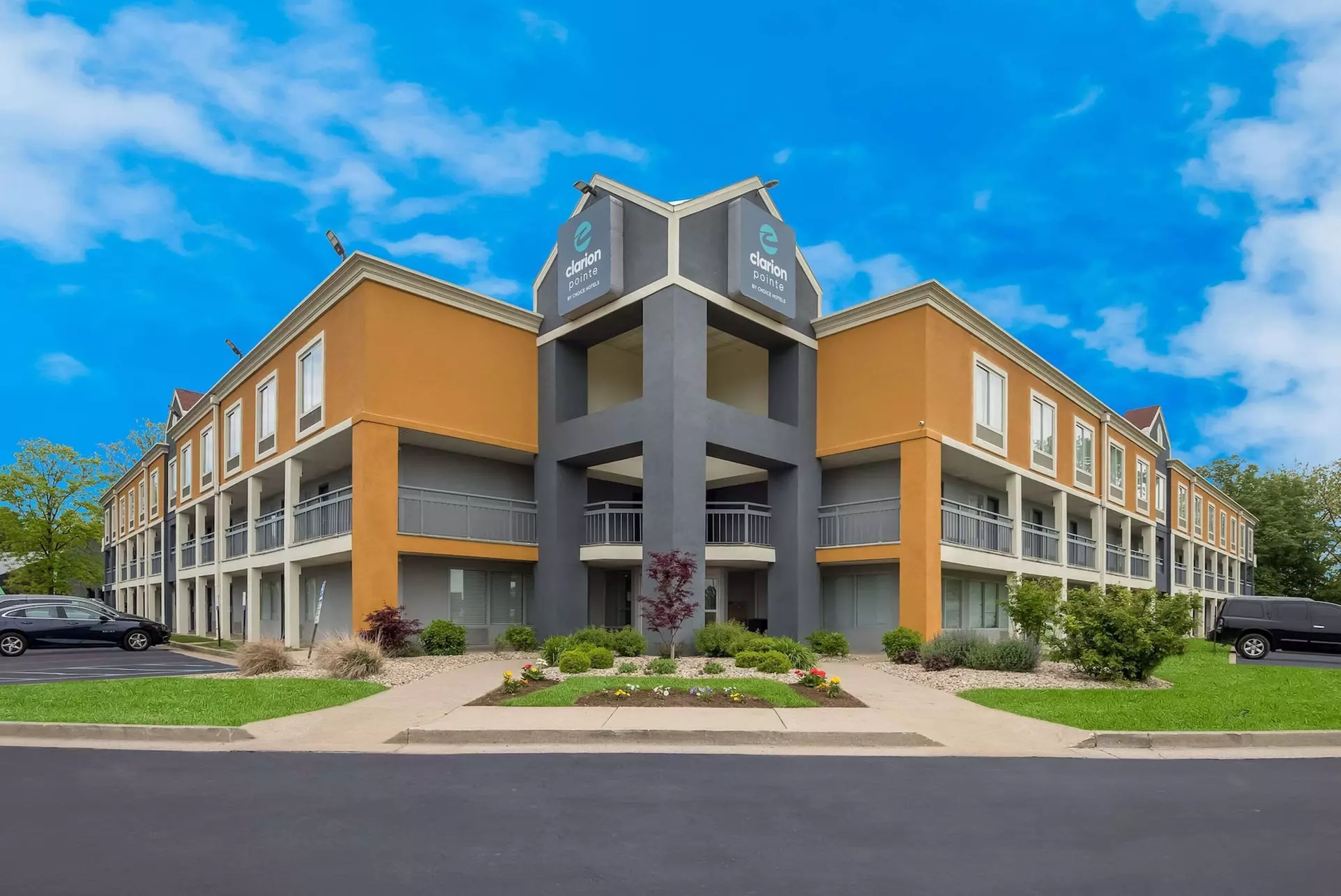 Clarion Pointe Indianapolis Northeast - Primary Image
