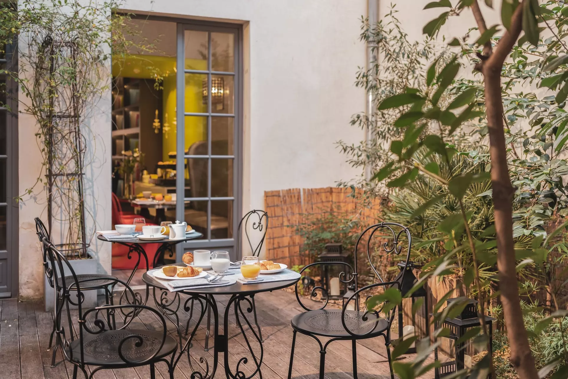 Hotel Le Petit Paris - Primary Image