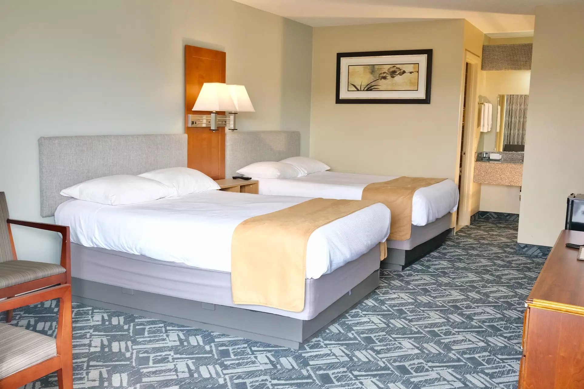Regency Inn - Primary Image