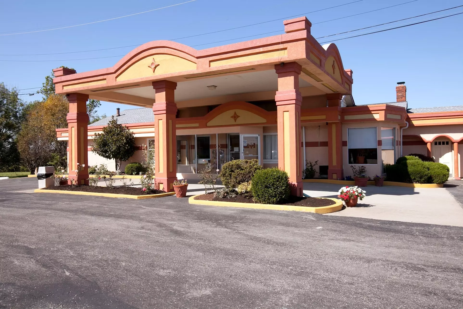 Americas Best Value Inn & Suites Williamstown - Primary Image