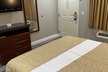 Travelodge by Wyndham Brea - Second Medium