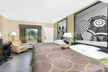 Super 8 by Wyndham Sarasota Near Siesta Key - Second Medium