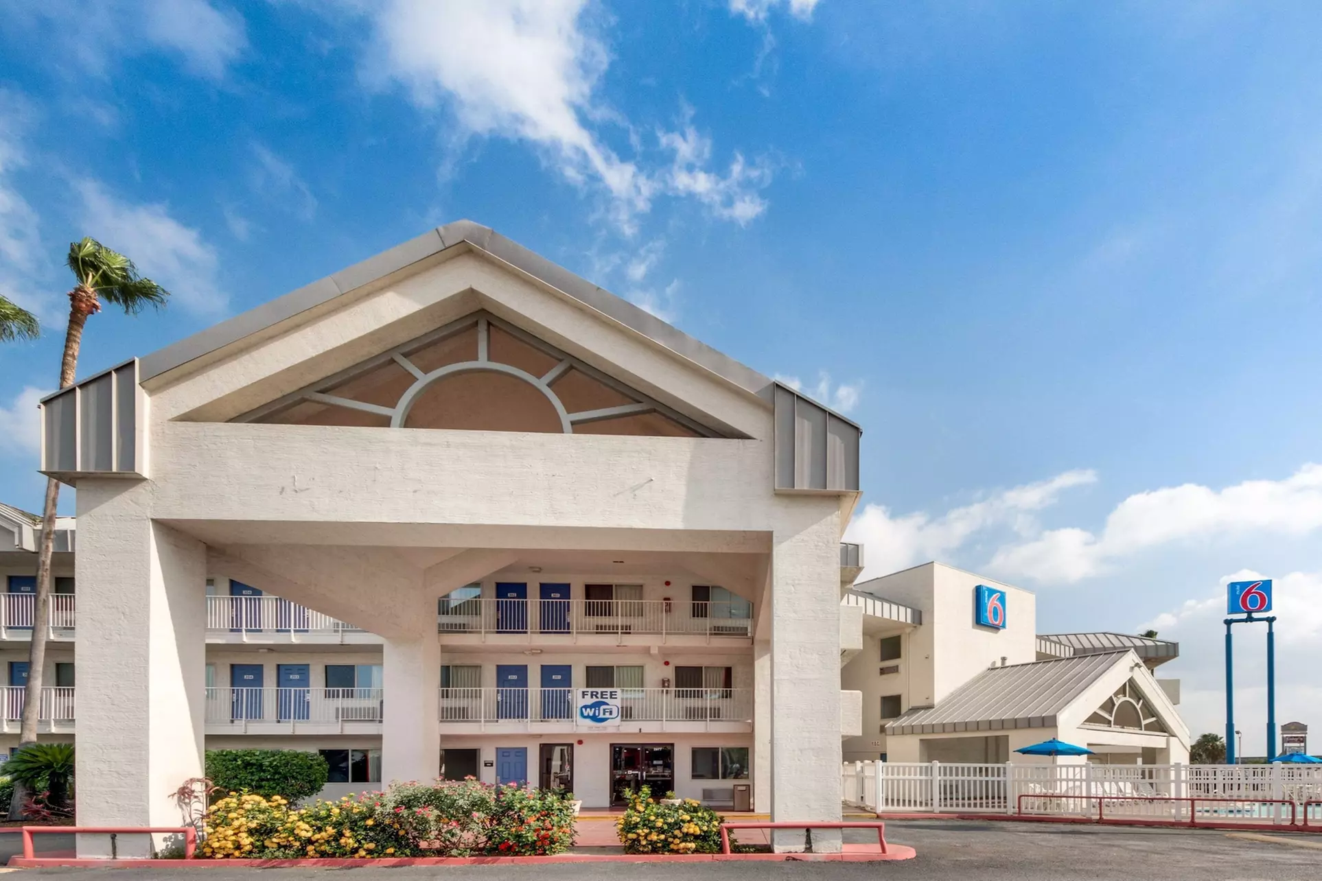 Motel 6 Brownsville, TX North - Primary Image