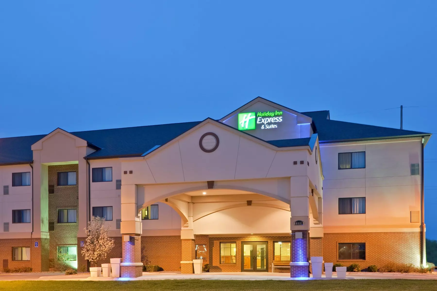 Holiday Inn Express & Suites South - Lincoln by IHG - Primary Image
