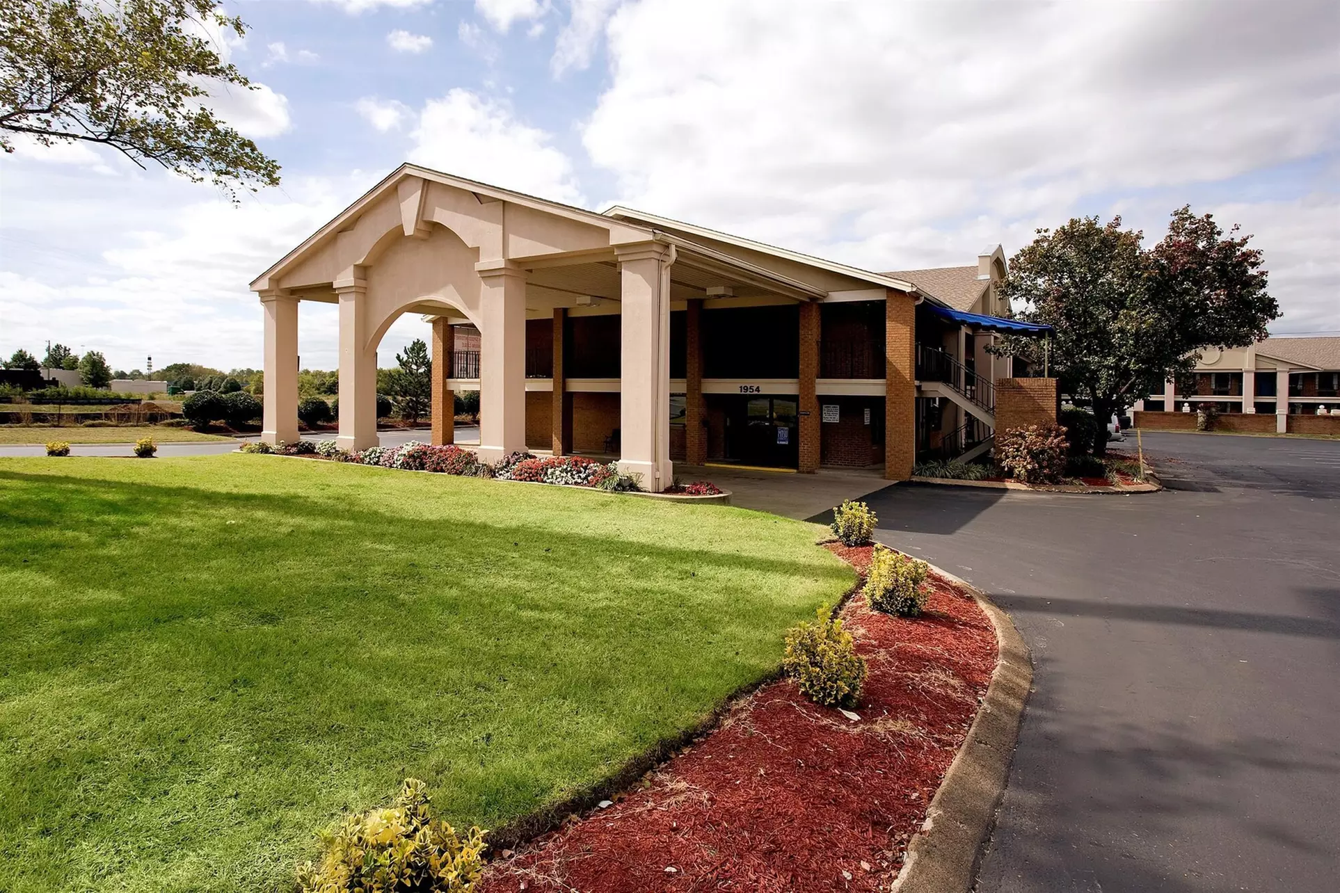 Americas Best Value Inn & Suites Murfreesboro - Primary Image