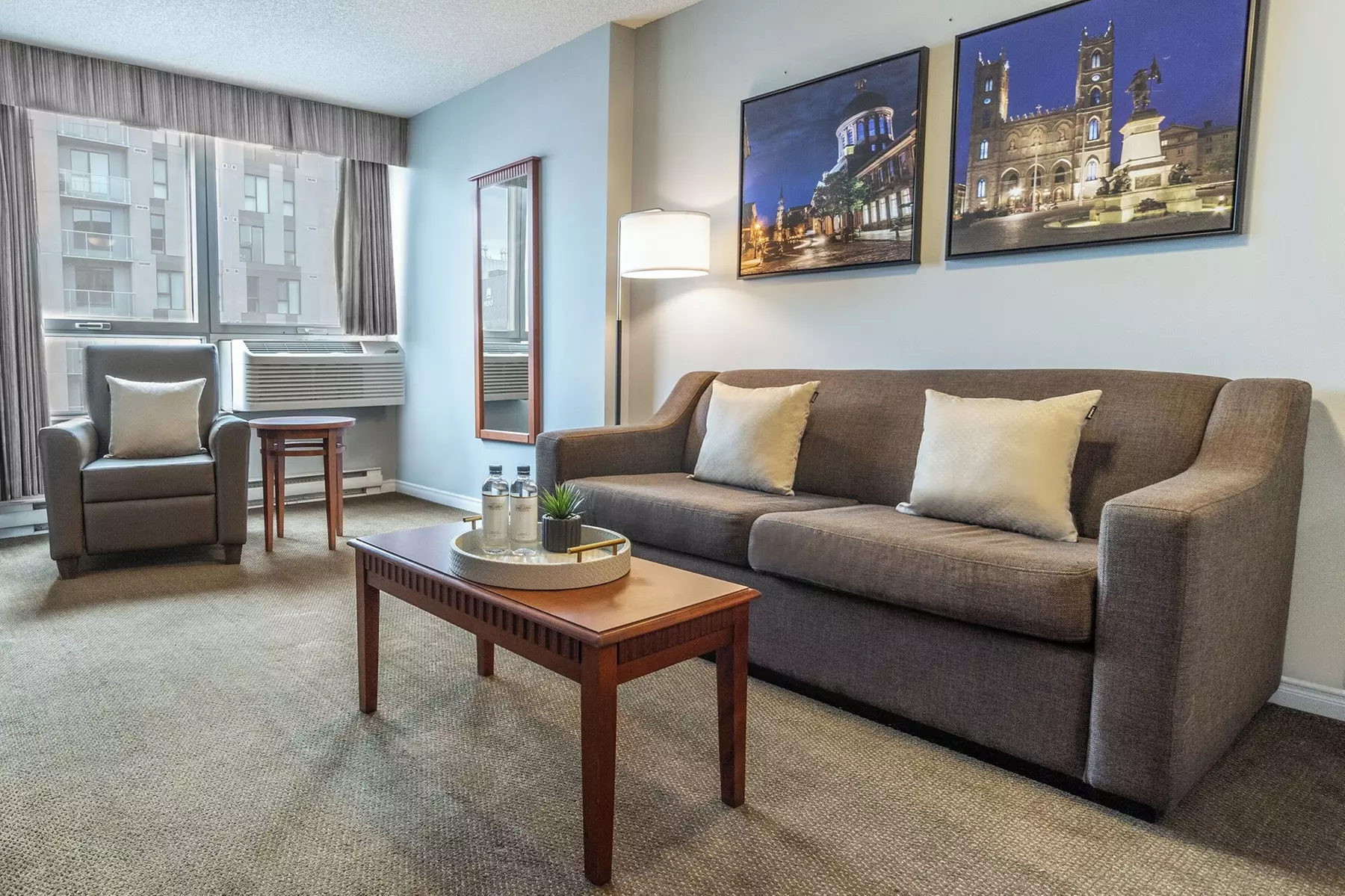 Hotel Saint-Laurent Montreal - Primary Image