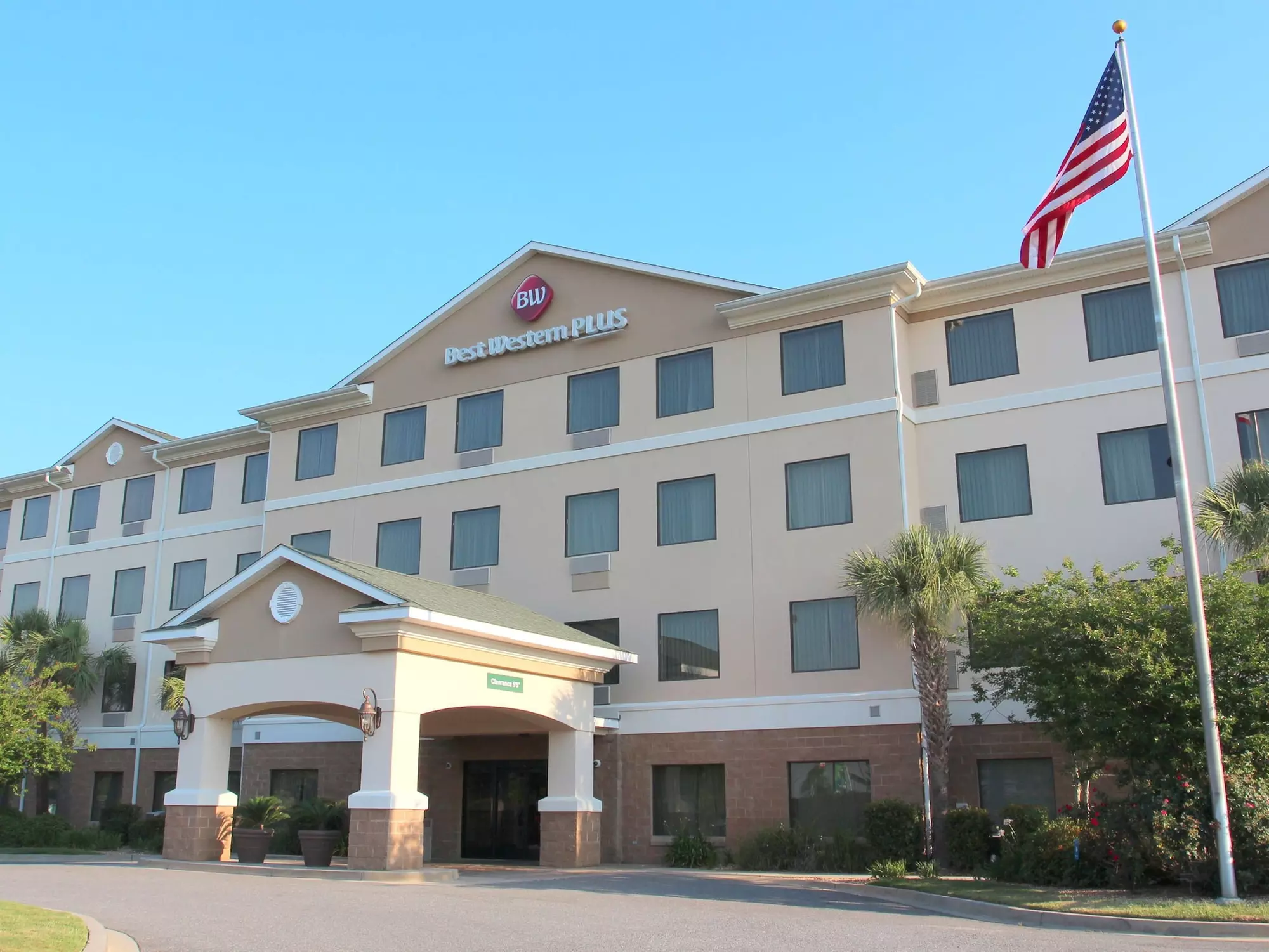 Best Western Plus Valdosta Hotel & Suites - Primary Image