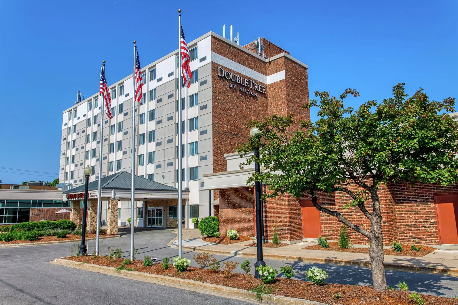 DoubleTree by Hilton Neenah - Primary Image