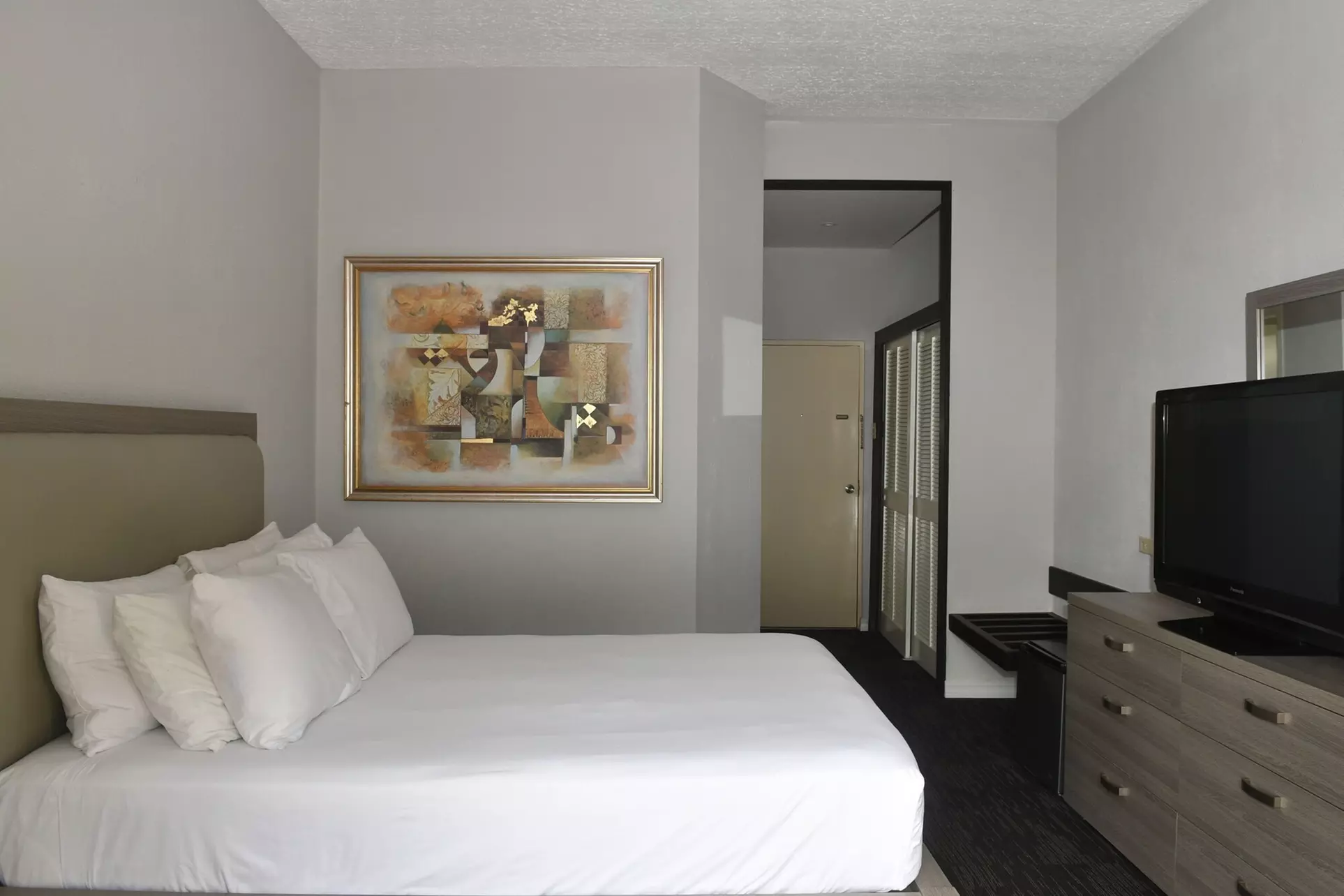 Cascadia Hotel - Primary Image