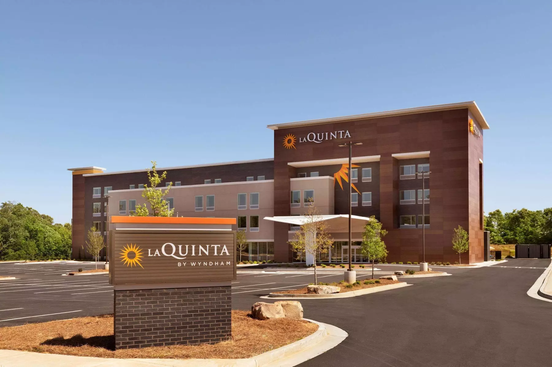 La Quinta Inn & Suites by Wyndham Braselton - Primary Image