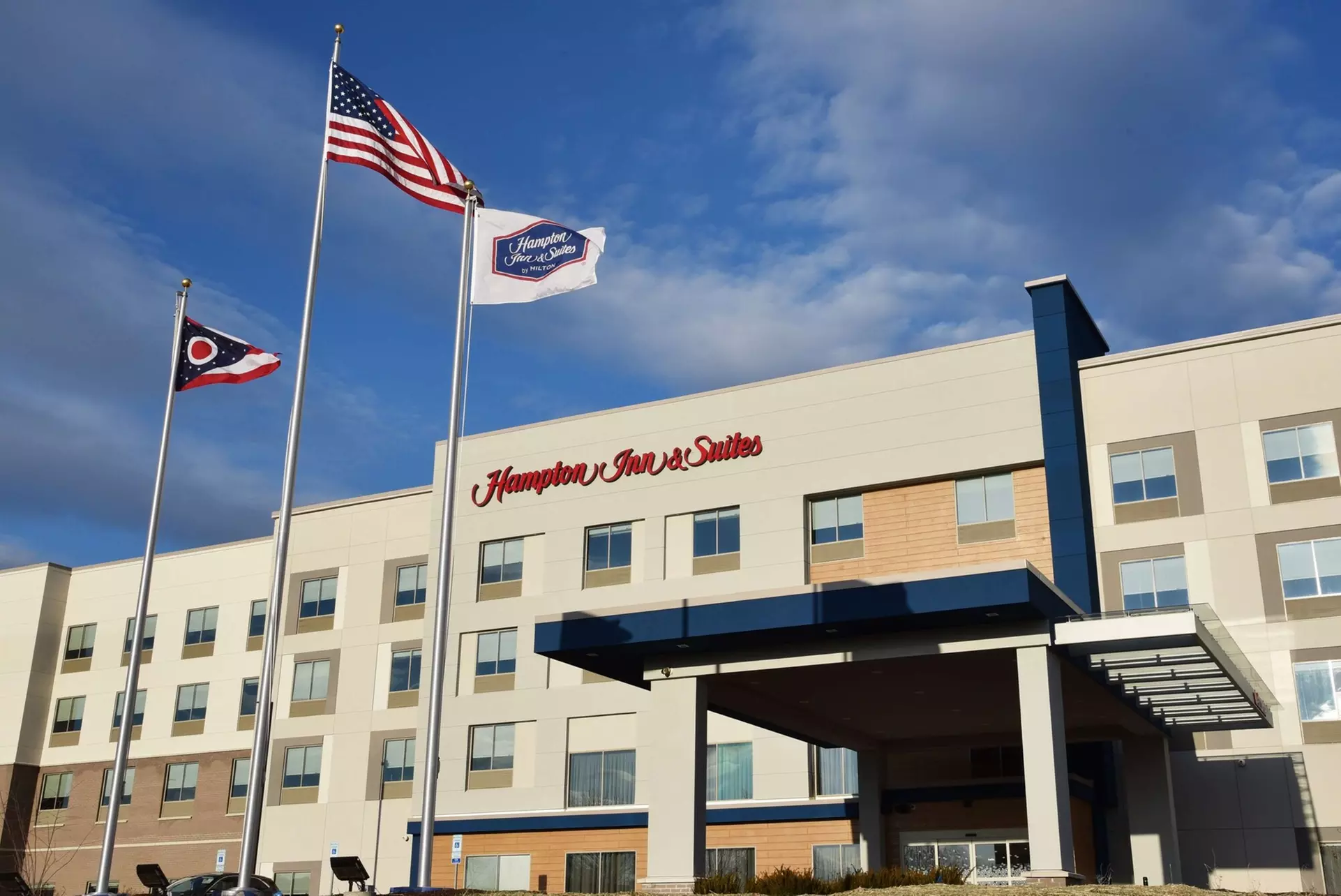Hampton Inn & Suites Cincinnati Liberty Township - Primary Image