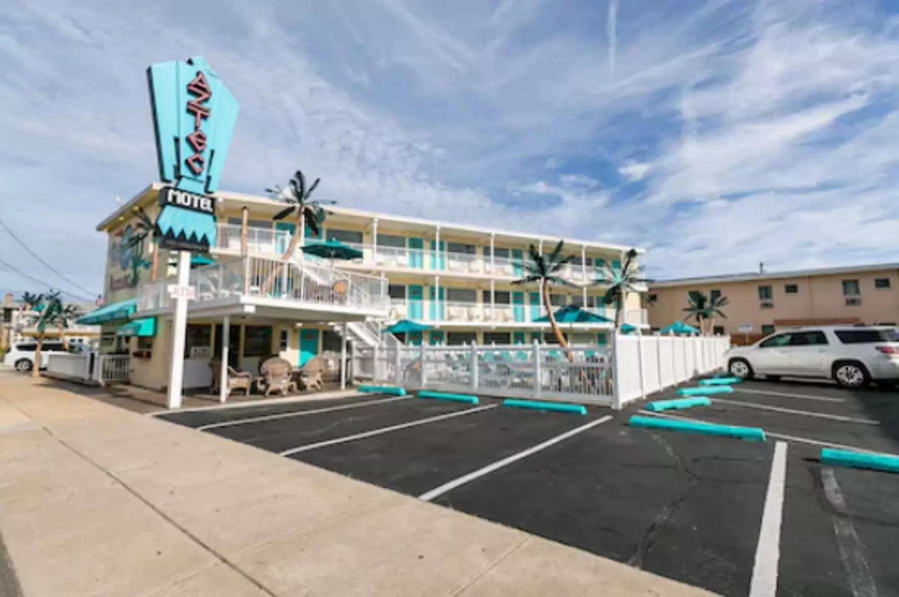 Aztec Motel - Primary Image