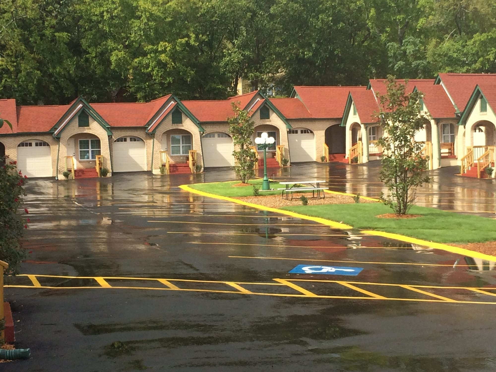 Best  Court - Primary Image