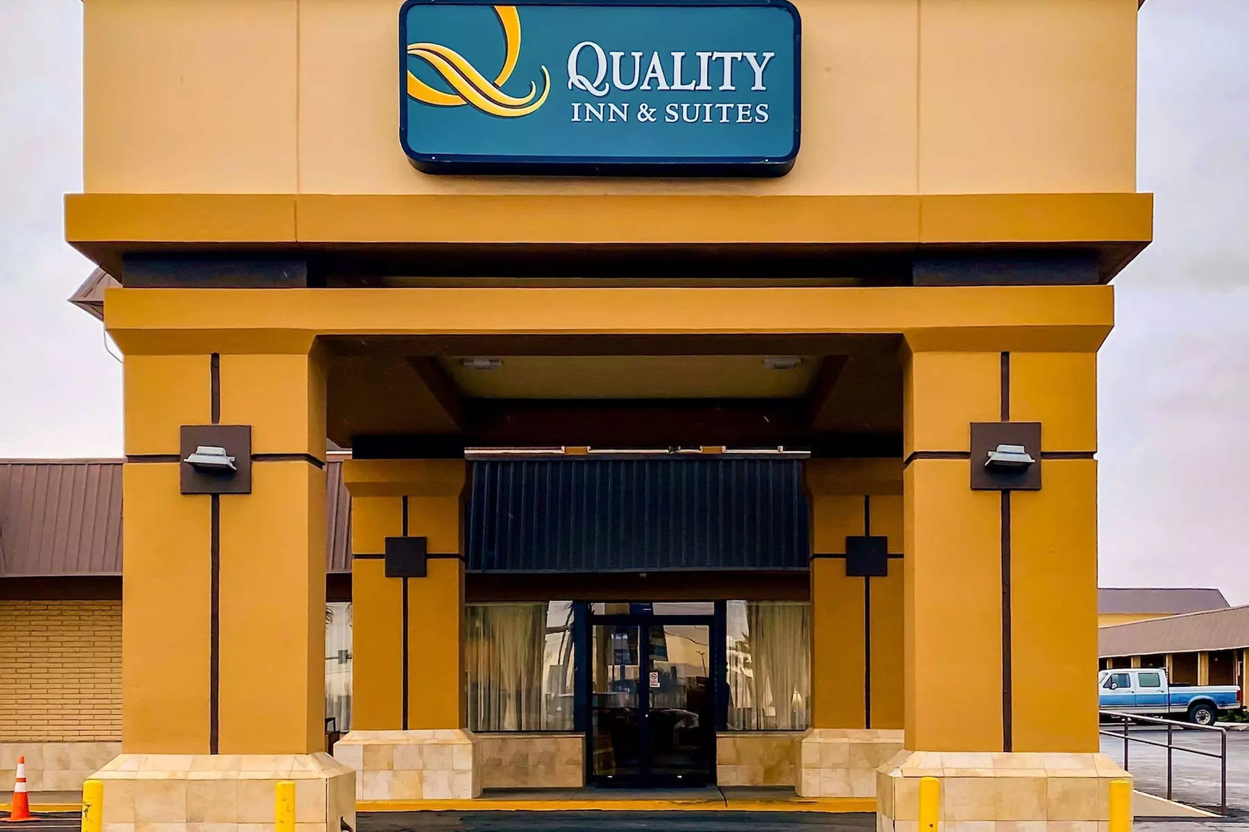 Quality Inn And Suites - Primary Image