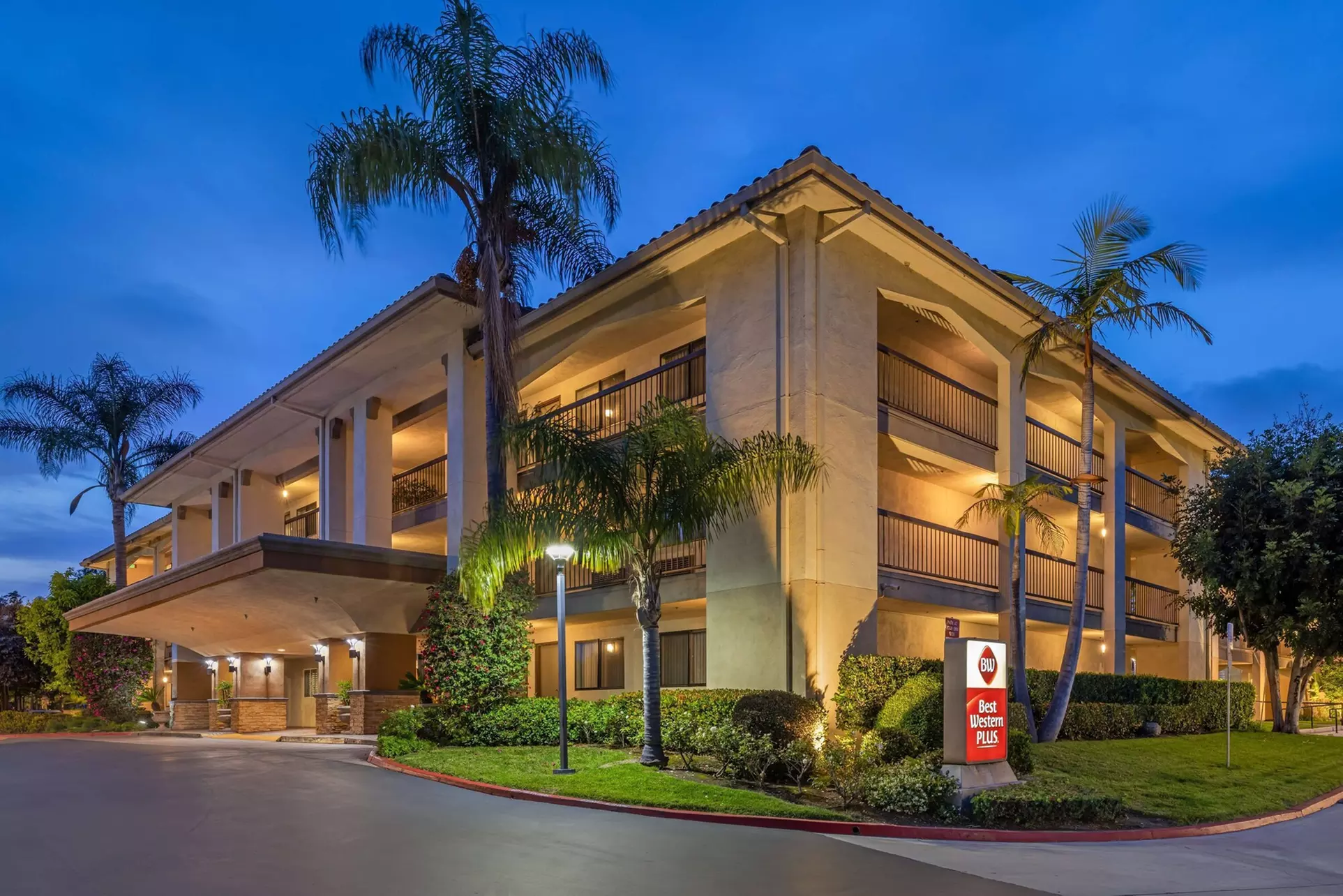 Best Western Plus Orange County Airport North - Primary Image