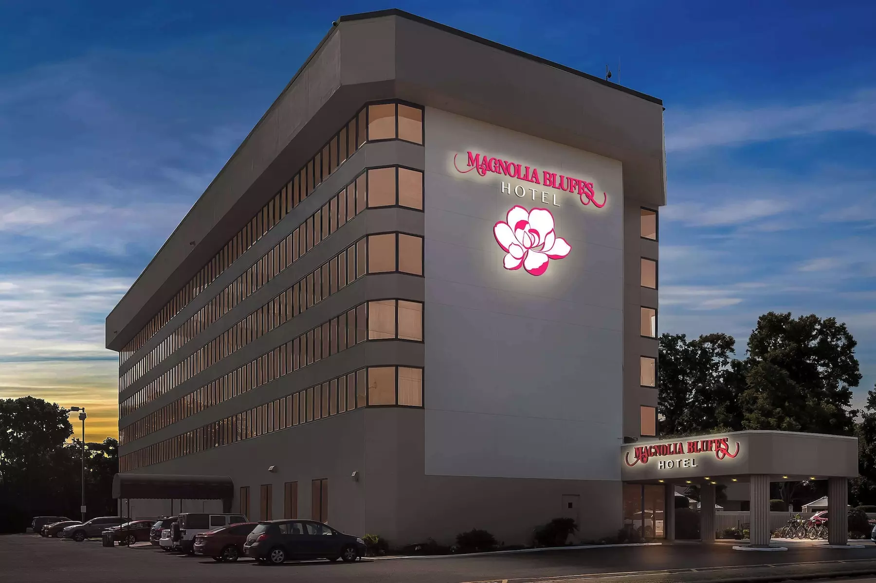 Magnolia Bluffs, BW Signature Collection - Primary Image