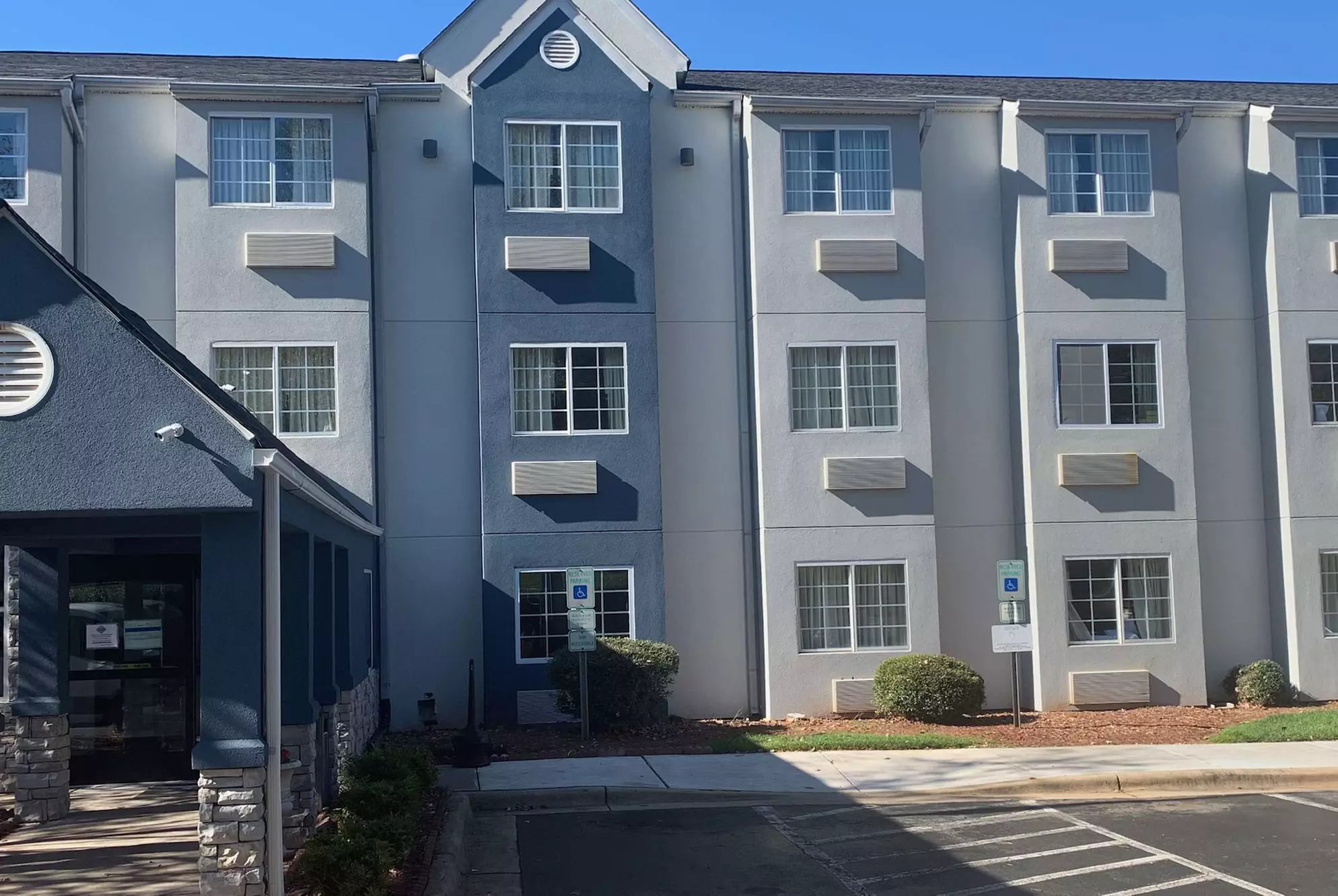 Microtel Inn by Wyndham Charlotte Airport - Primary Image