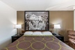 Super 8 by Wyndham Wayne - Second Medium