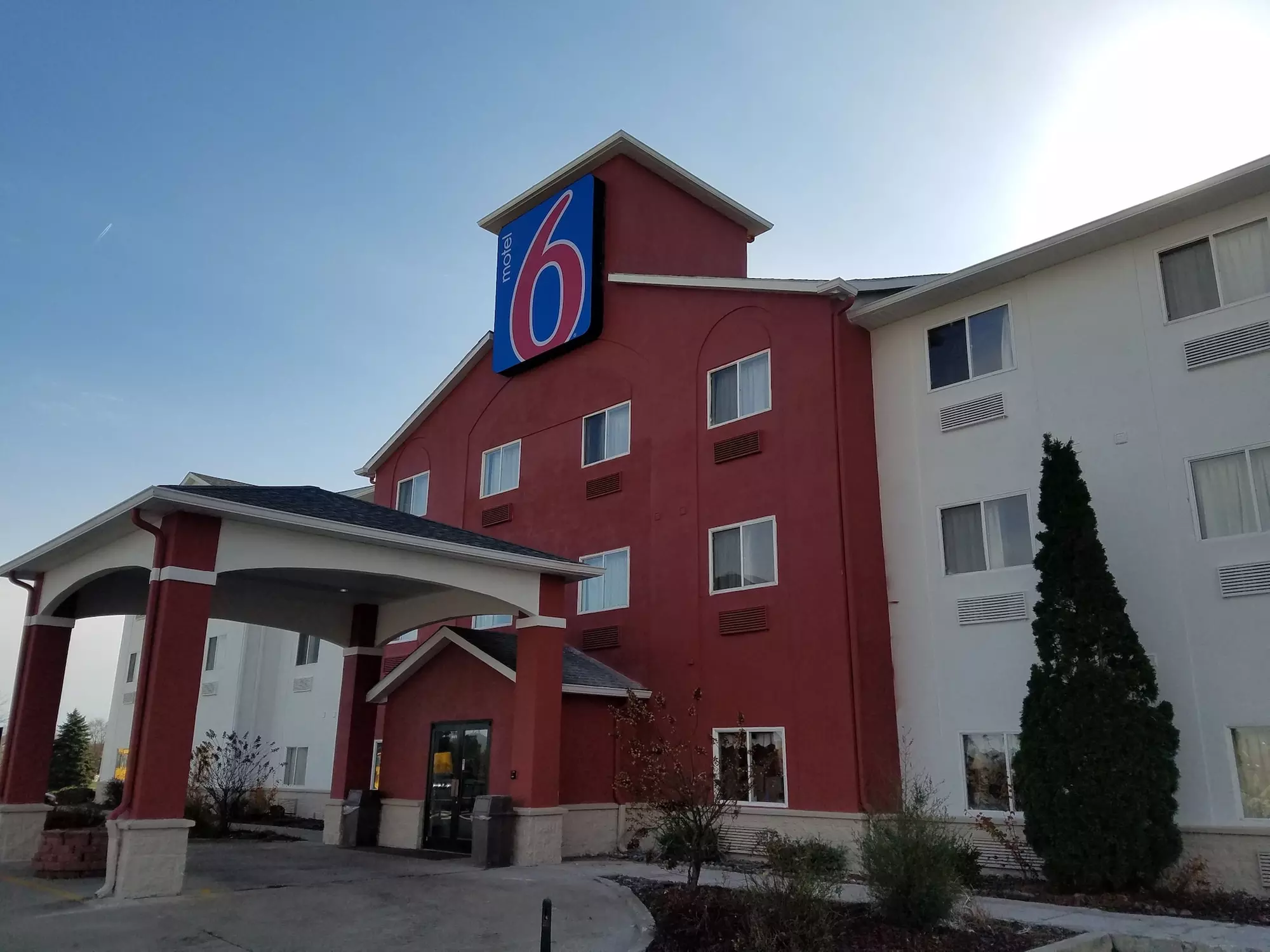 Motel 6 Indianapolis, IN - Southport - Primary Image