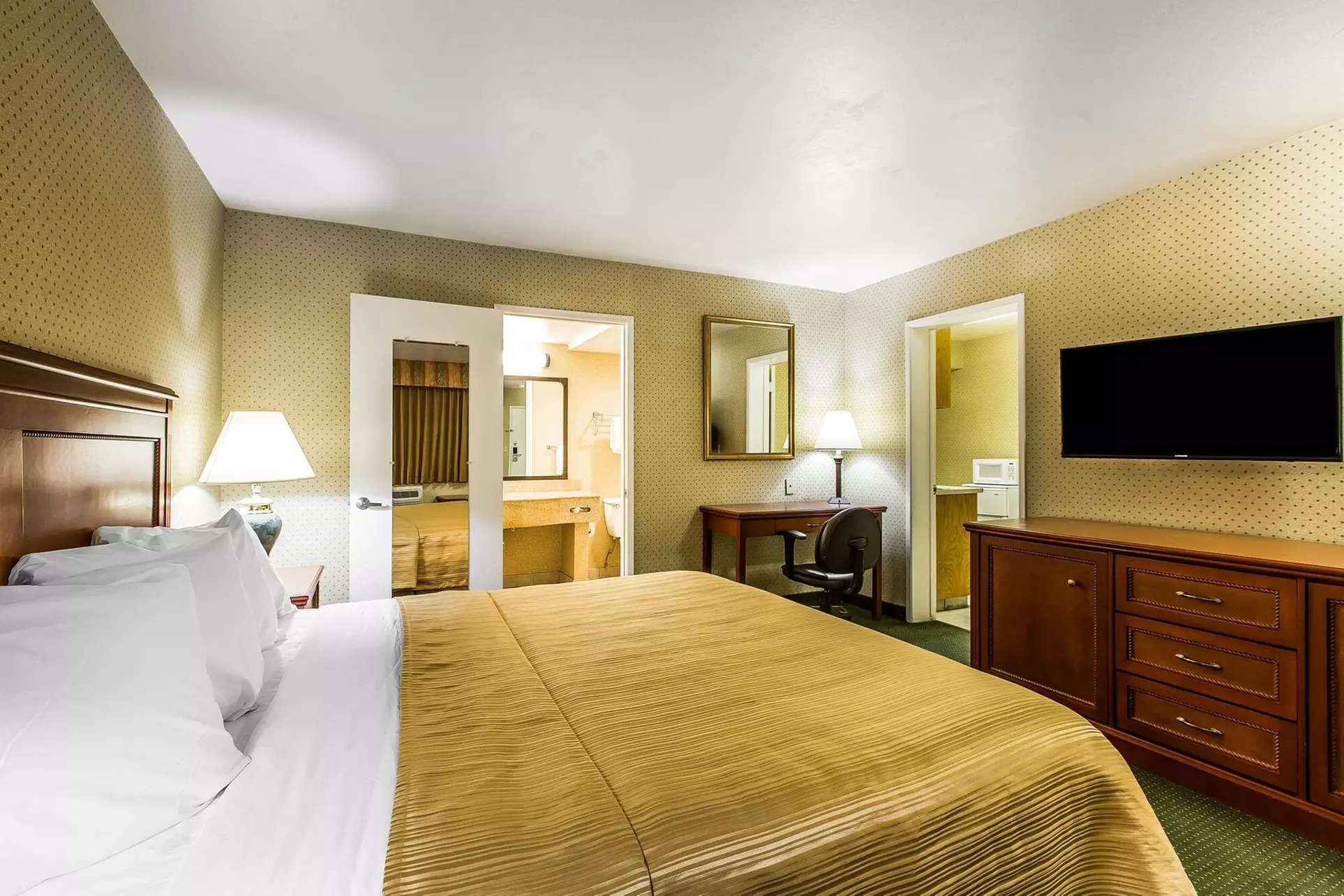 Quality Inn Near China Lake Naval Station - Primary Image