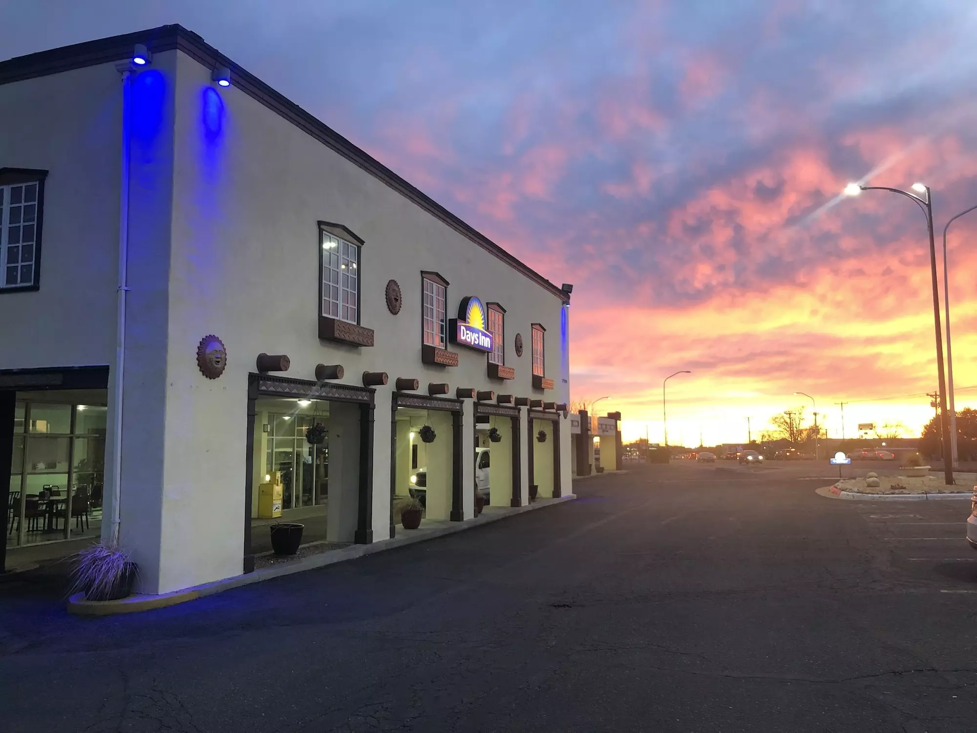 Days Inn by Wyndham Santa Fe New Mexico - Primary Image