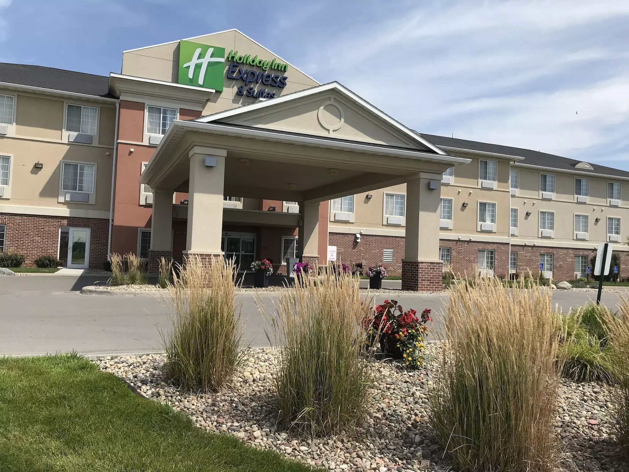 Holiday Inn Express Hotel & Suites Council Bluffs - Conv Ctr by IHG - Primary Image