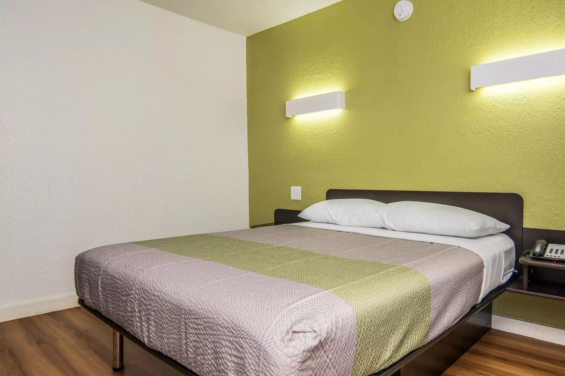 Motel 6 Fort Worth, TX - North - Primary Image