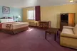 Super 8 by Wyndham Woodstock - Second Medium
