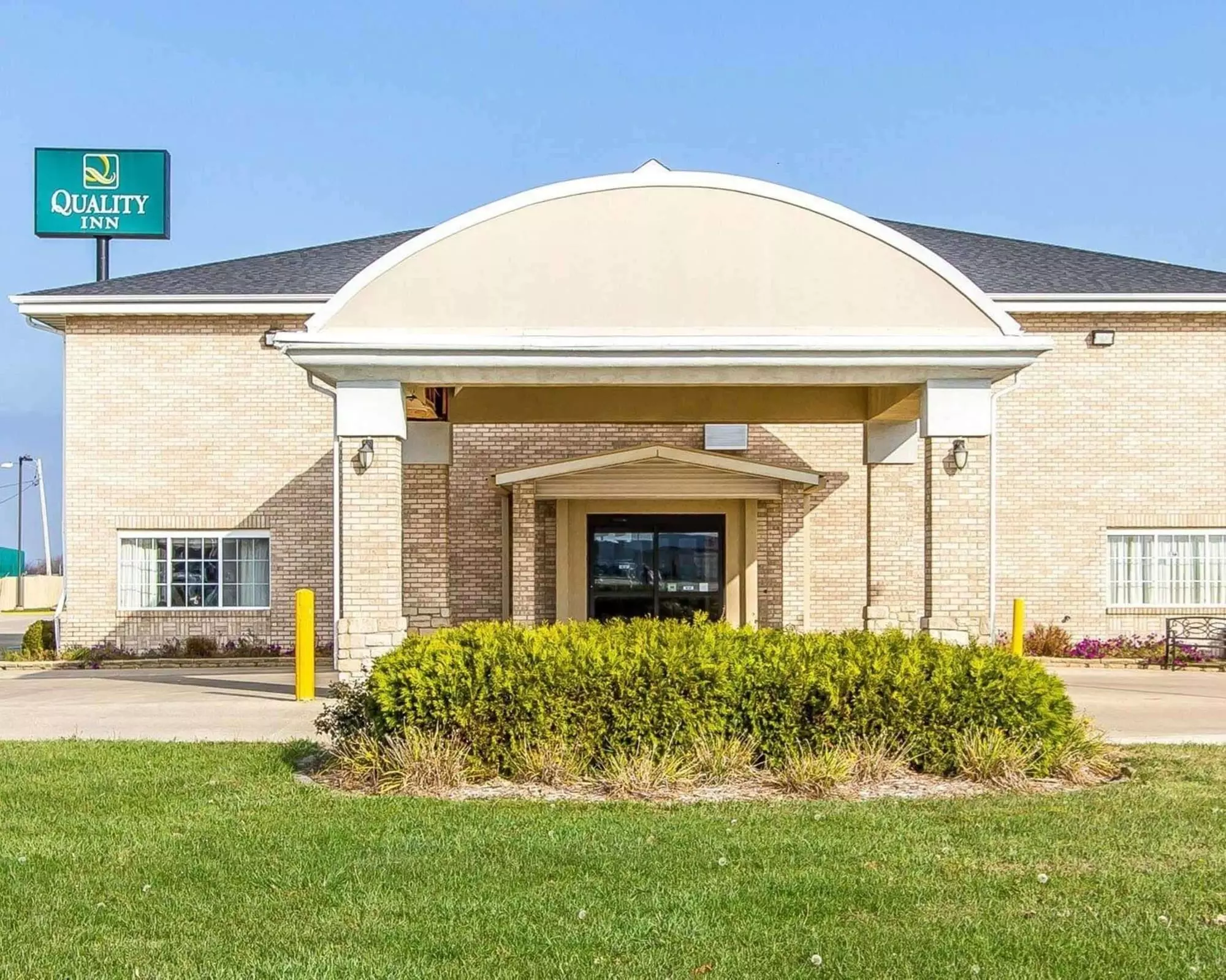 Quality Inn Pontiac - Primary Image