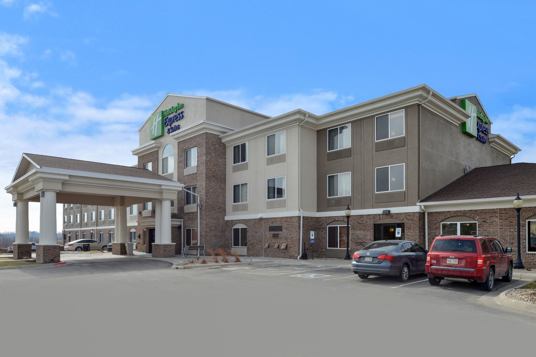 Holiday Inn Express & Suites Omaha West by IHG