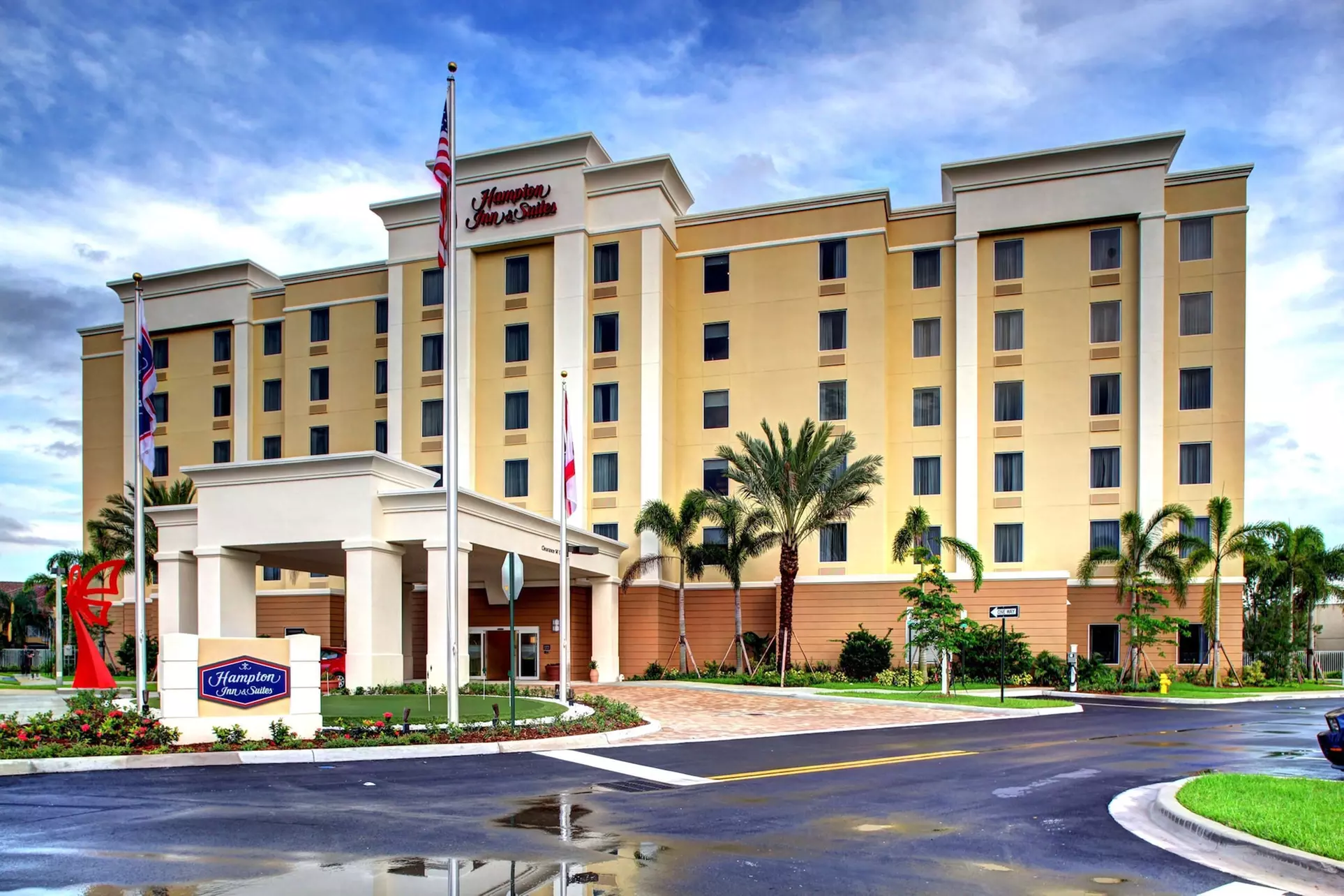 Hampton Inn & Suites Coconut Creek - Primary Image