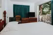 Royal Grove Waikiki - Second Medium
