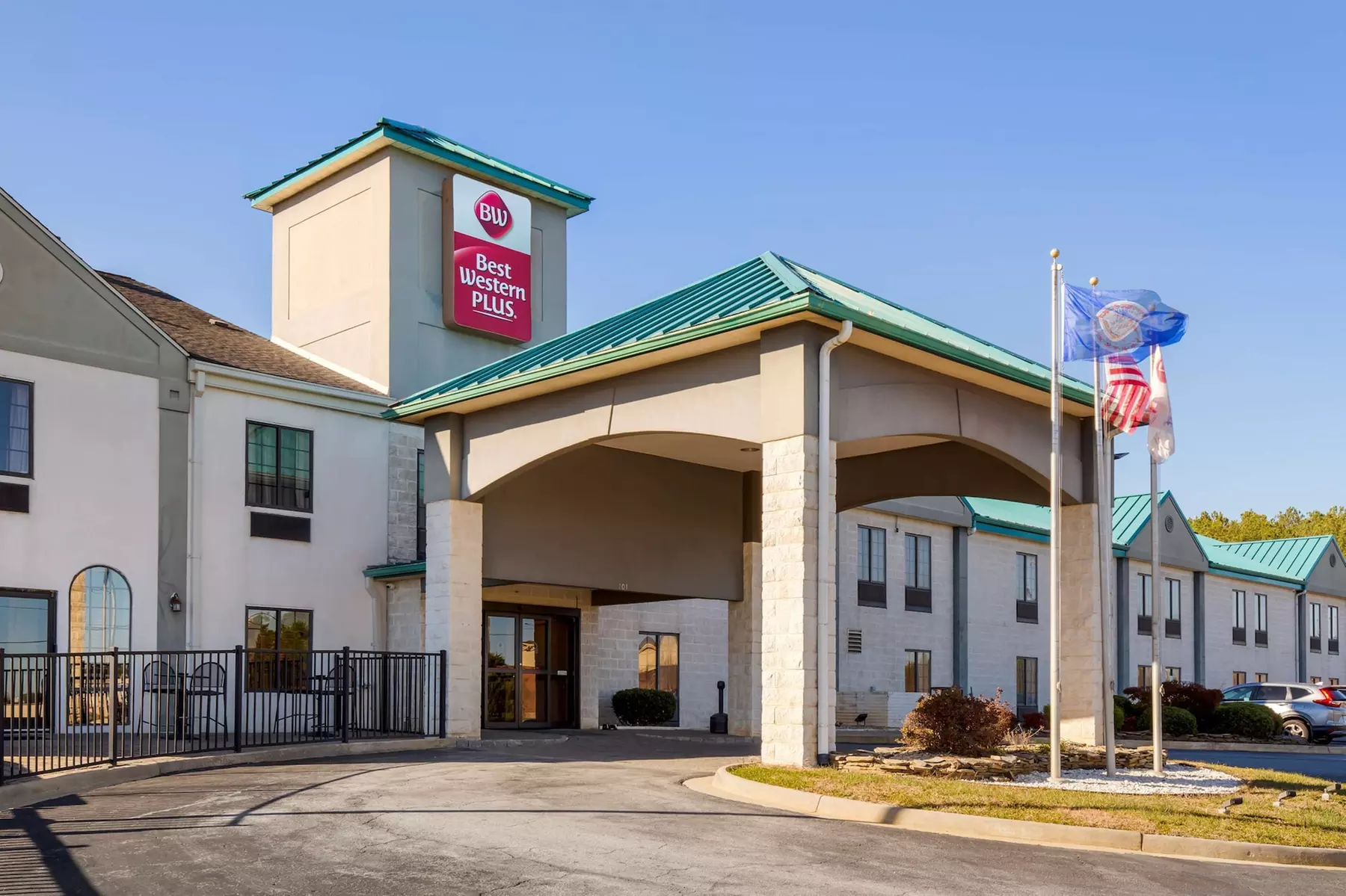 Best Western Plus South Hill Inn - Primary Image