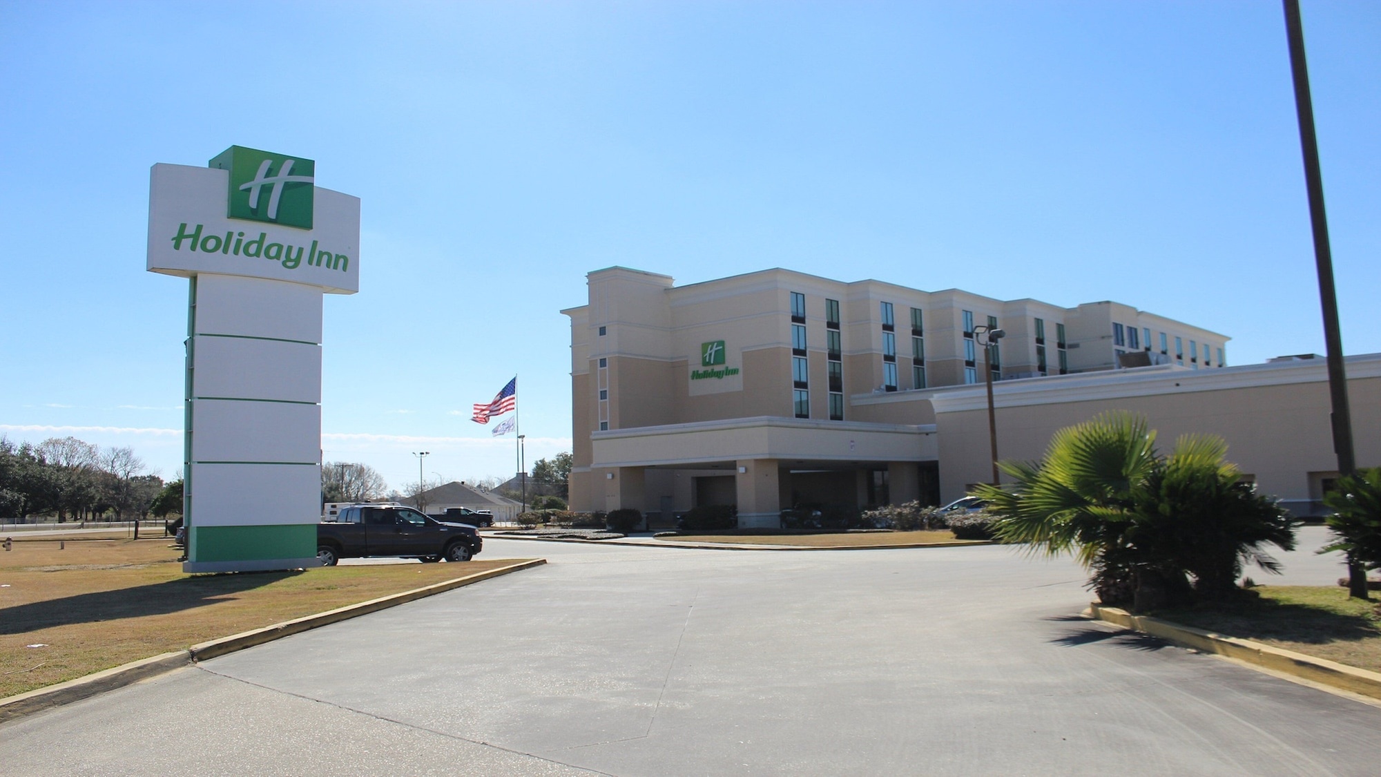 Holiday Inn Baton Rouge-South by IHG