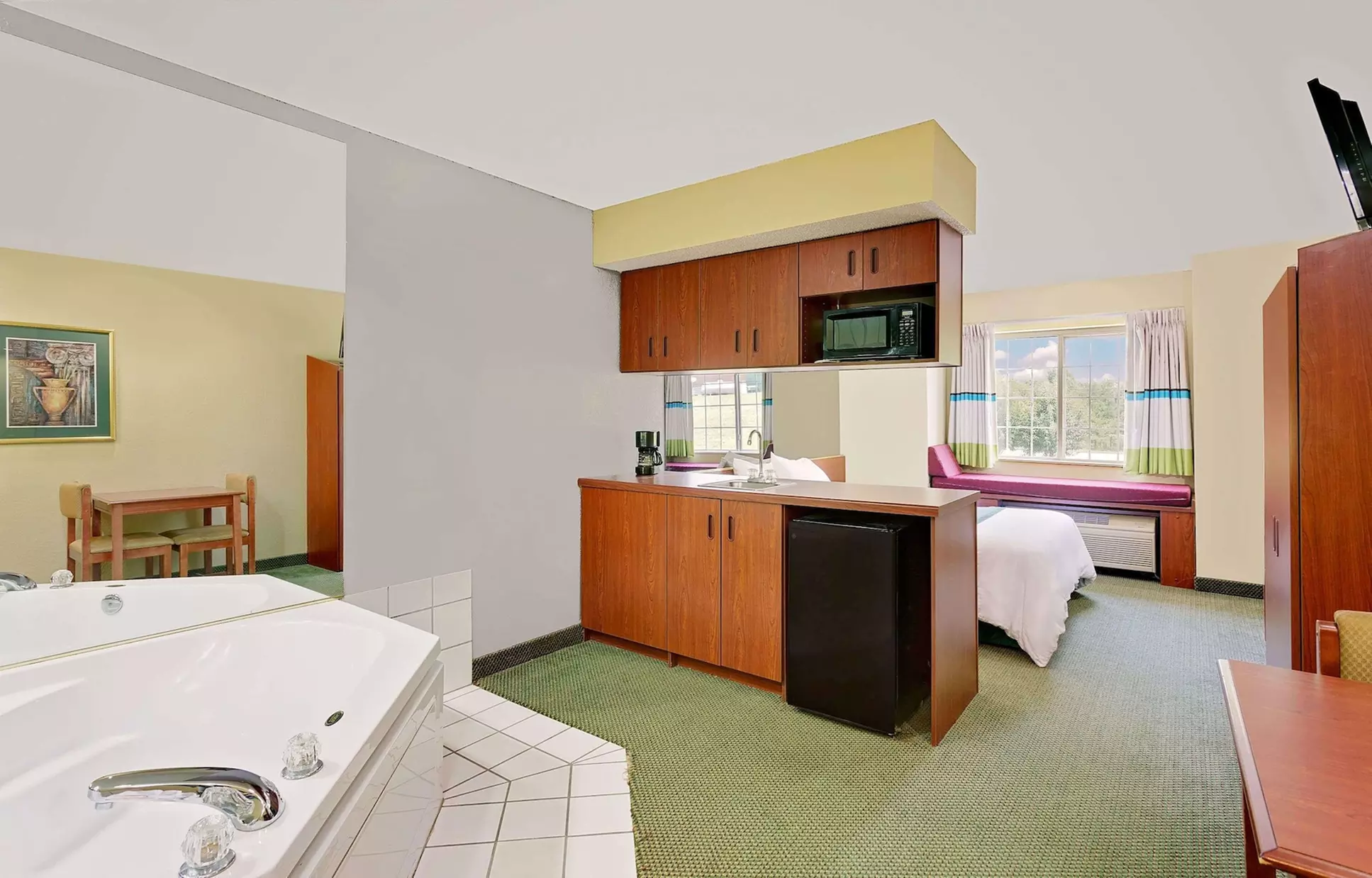 Microtel Inn & Suites by Wyndham Thomasville/High Point/Lexi - Primary Image