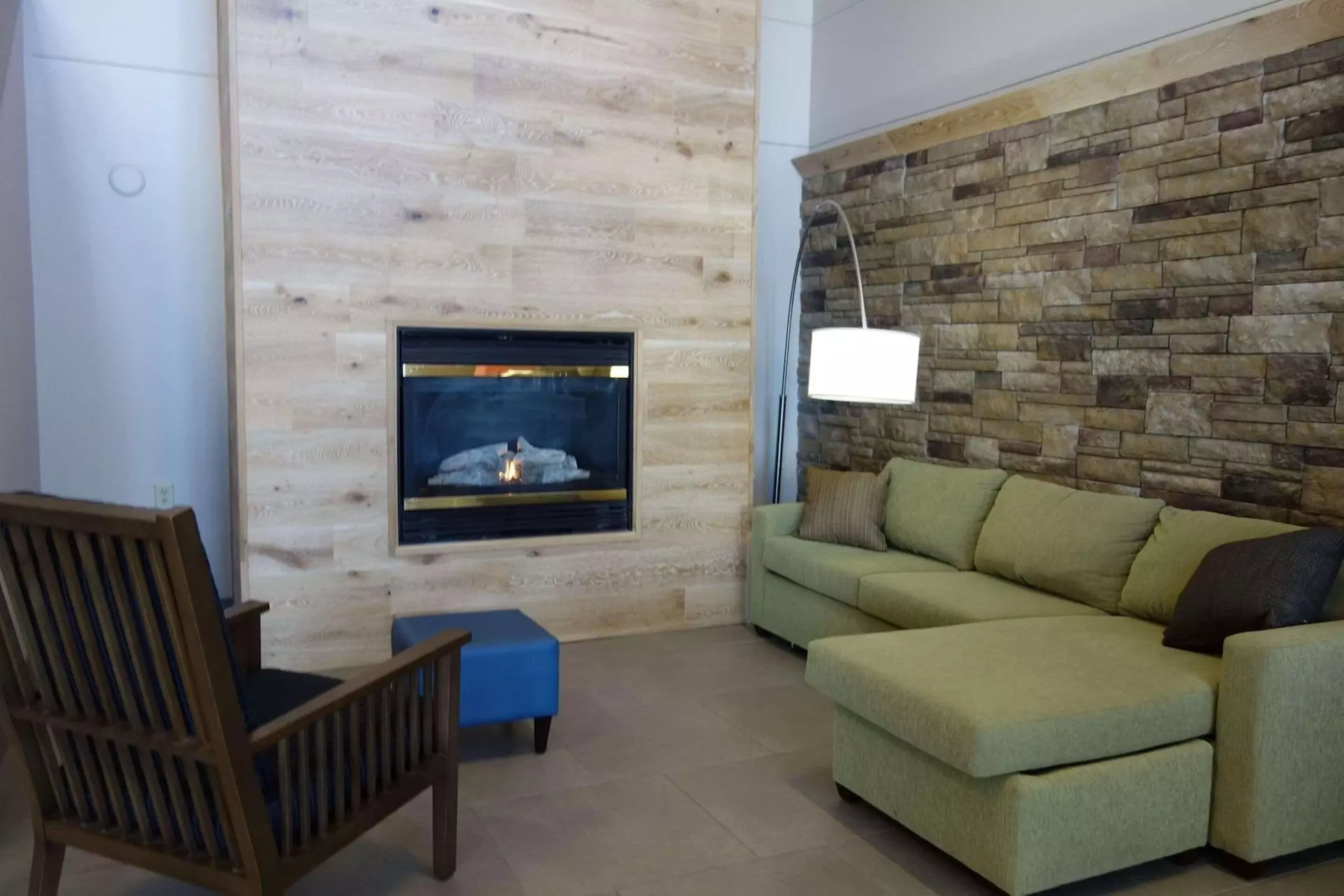 Country Inn & Suites by Radisson, Mason City, IA - Primary Image