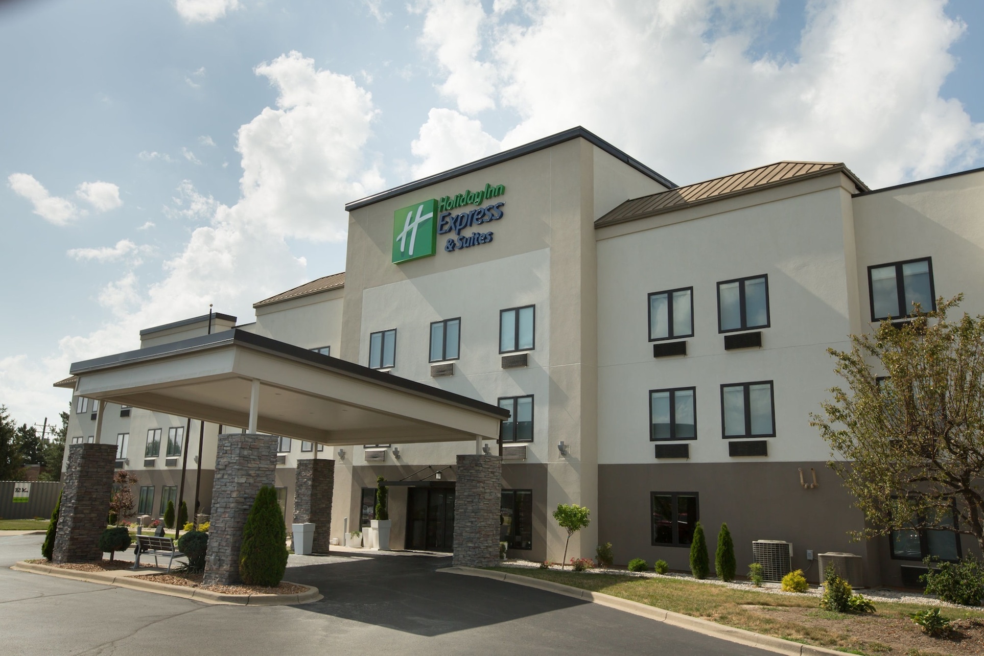 Holiday Inn Express Hotel & Suites Madison by IHG