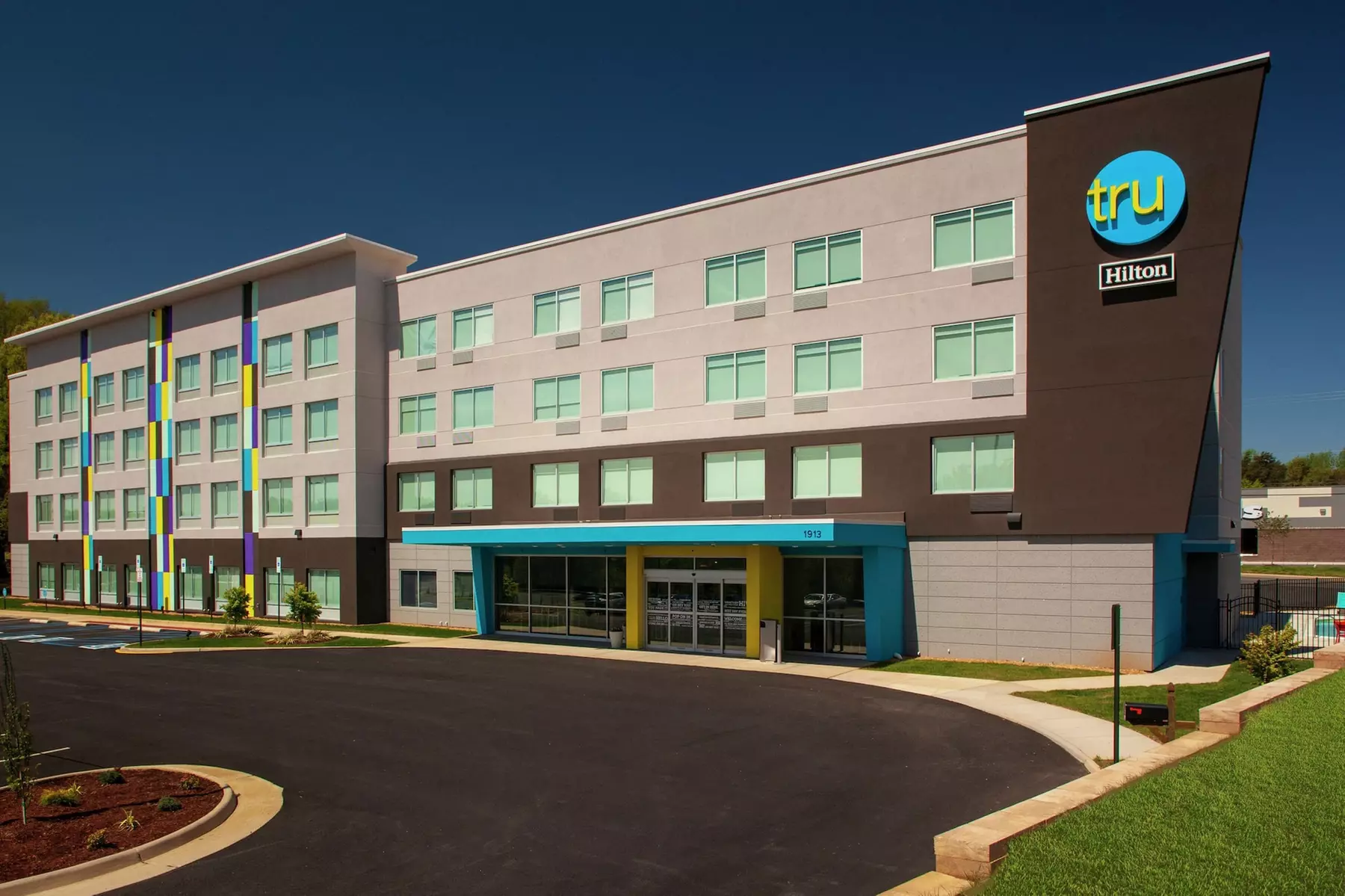 Tru by Hilton Farmville - Primary Image